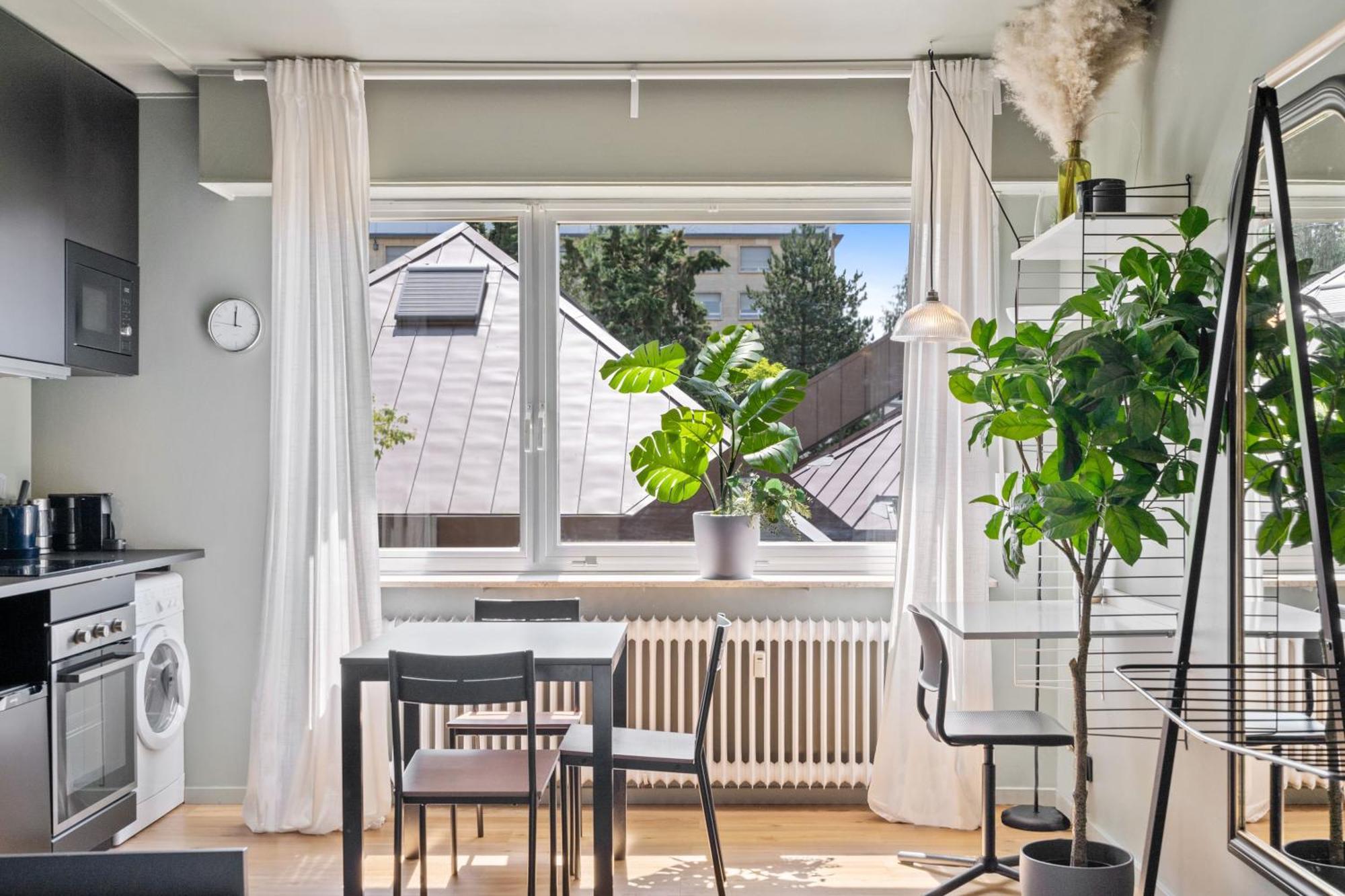 Luminous - Walk To Center Apartment Luxemburg